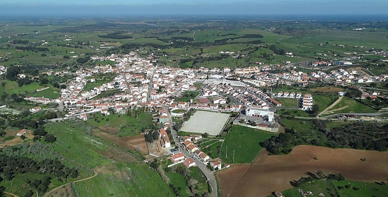 Apartamentos Bau-Doce Cercal do Alentejo Luaran gambar